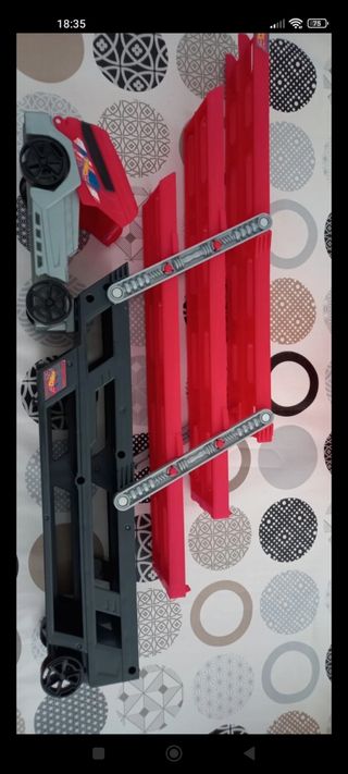 Camión transportador coches Hotweels