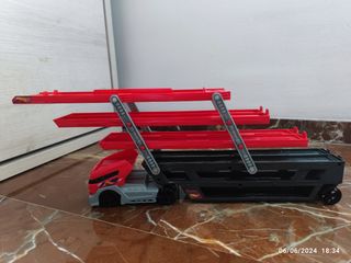 Camión transportador coches Hotweels