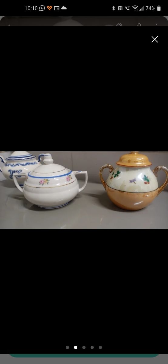 Varios azucareros y jarritas vintage.