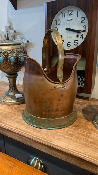 Antico vaso da carbone fine 800