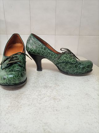 Zapatos Chie Mihara de cordones