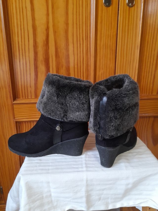 Stivaletti in pelle scamosciata n³ 40