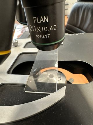 MICROSCOPIO PROFESIONAL