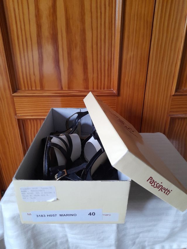 Sandali con tacco blu navy n³ 40