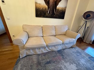 Sofa de tres plazas