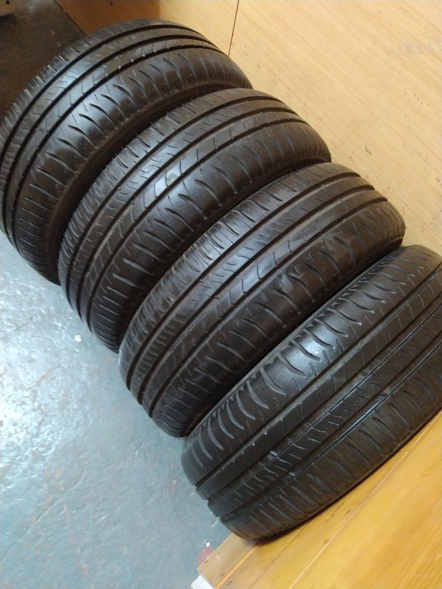 Neumáticos 195/60/R15