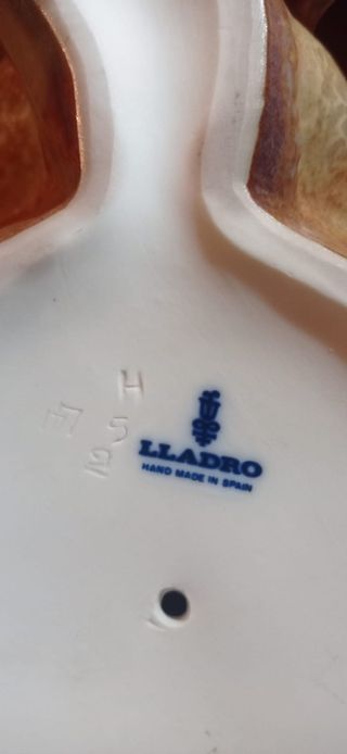 Figura de niño esquimal de Lladró