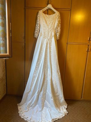 Abito da sposa avorio tg. 42 con velo