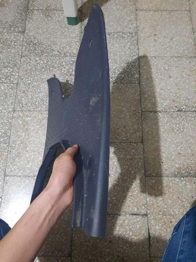 Pedana poggiapiedi scarabeo 100 2009 4T 