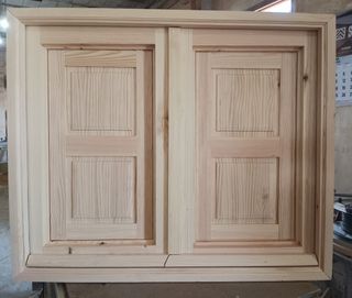 Balconeras y ventanas de madera