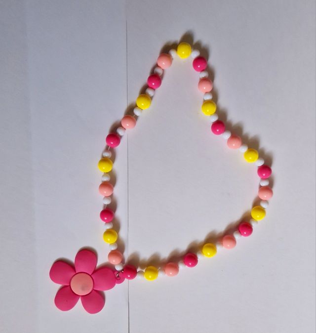 set collana con ciondolo e 2 bracciali