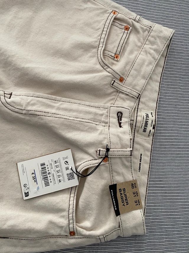 Pantalon vaquero a estrenar