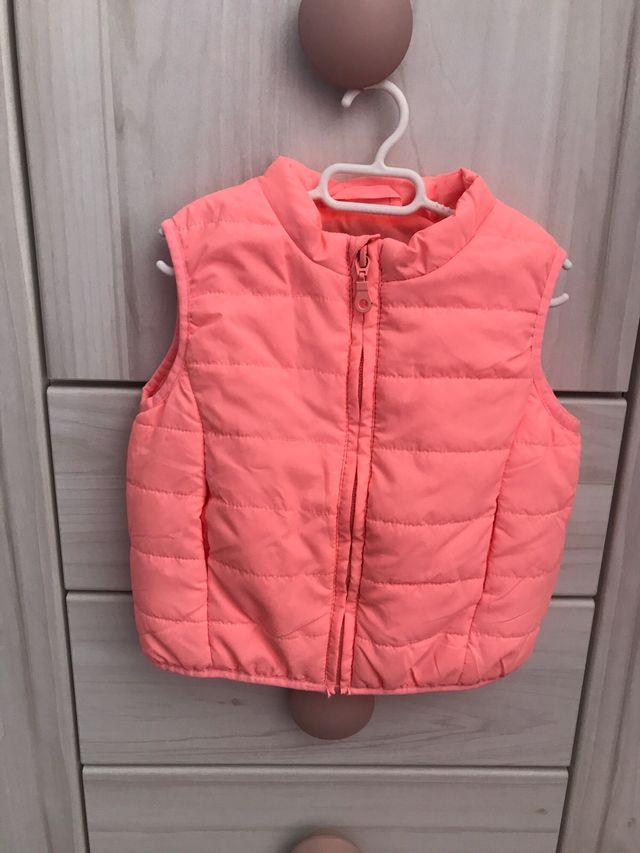 Chaleco de color fluor. NUEVO. Talla 3 años
