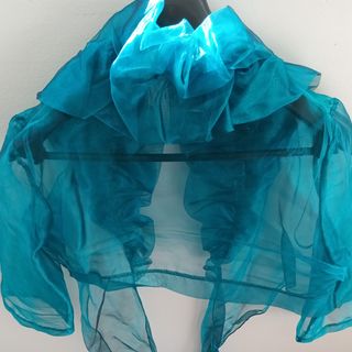 CHAQUETA CHAL+BOLSITO DE MANO+TOCADO