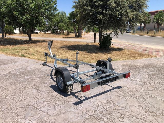 PORTA-EMBARCACIÓN YACHT 500