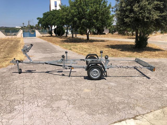 PORTA-EMBARCACIÓN YACHT 500