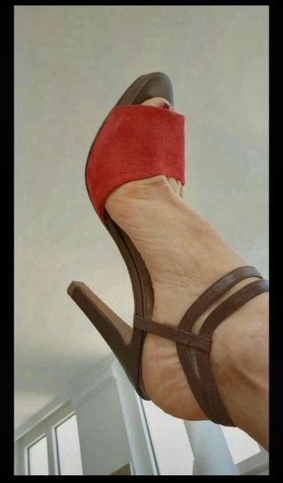 Sandalias tacon Uterqüe talla 39. Piel