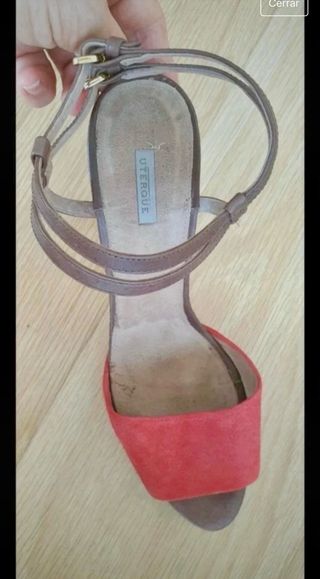 Sandalias tacon Uterqüe talla 39. Piel