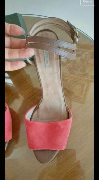 Sandalias tacon Uterqüe talla 39. Piel