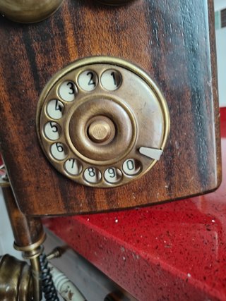 Teléfono antiguo