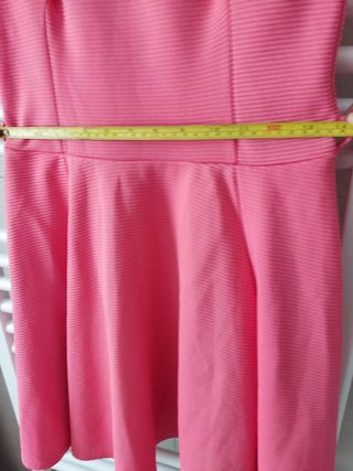 Vestido sin mangas rosa chicle