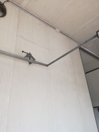 Puerta garaje o camara frigorifica