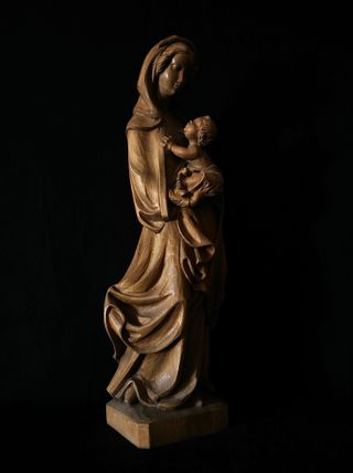 56 CM / VIRGEN CON EL NIÑO JESÚS EN MADERA