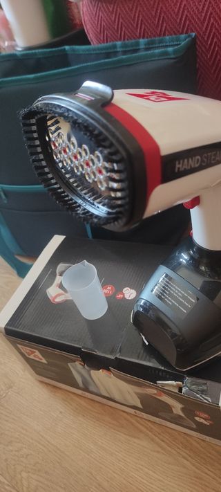 Plancha de la ropa vertical