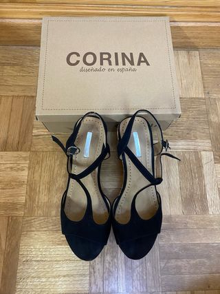 Sandalias de cuña negras