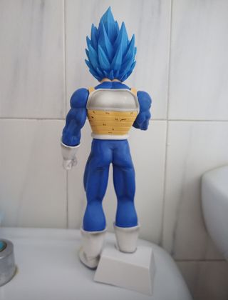FIGURA VEGETA GRANDE 29CM ALTURA OLA DRAGON SAIYAN