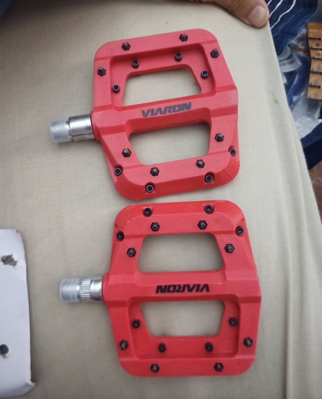 PEDALES BICICLETA RESISTENTES NYLON BUEN AGARRE