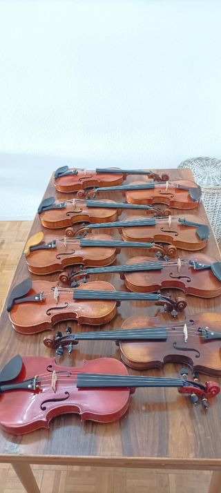 Violines antiguos desde 1830 en adelante.