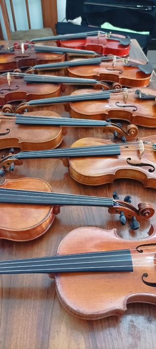Violines antiguos desde 1830 en adelante.