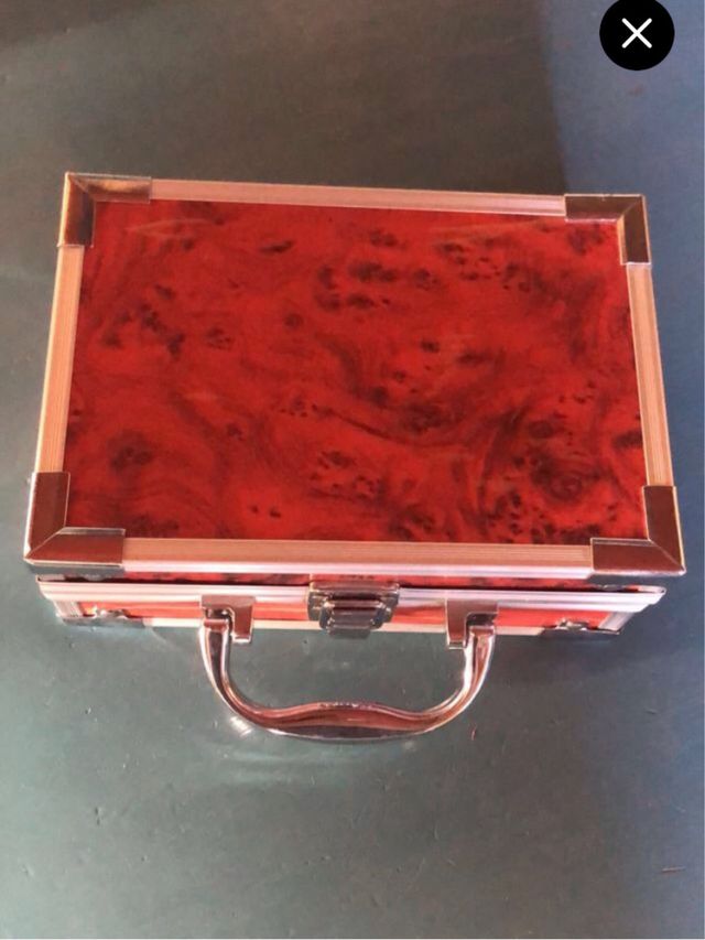 Maletin pequeño vacio de joyero o para viaje