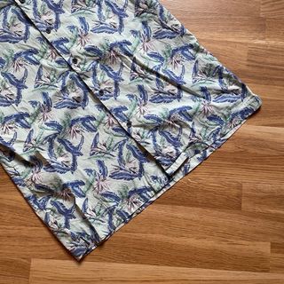 Camisa hawaiana L