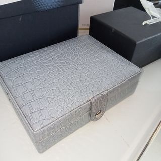 Cajas y joyeros de marcas de lujo