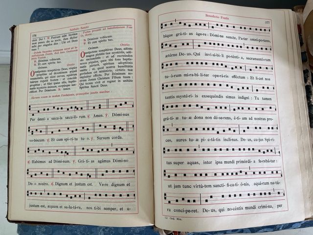 Missal Romano Antigo, ano 1954, ouço ofertas