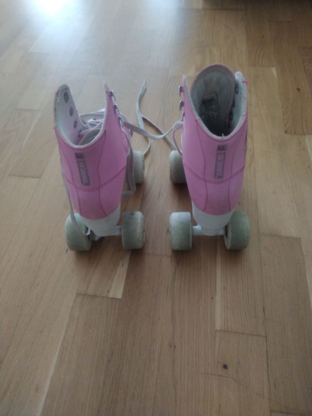 Patines talla 35 y bolsa de transporte