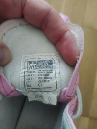 Patines talla 35 y bolsa de transporte