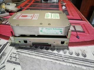 Disco duro Seagate ST-412