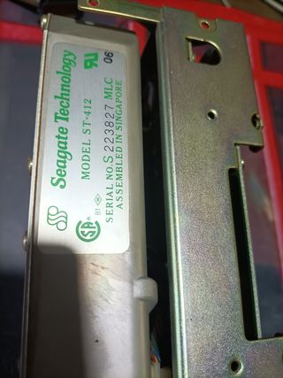 Disco duro Seagate ST-412