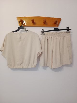 Conjunto de blusa y pantalón talla s
