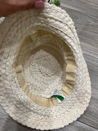 Sombrero Benetton niña