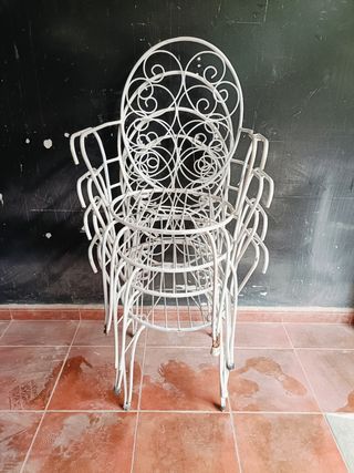 4 sillas hierro vintage