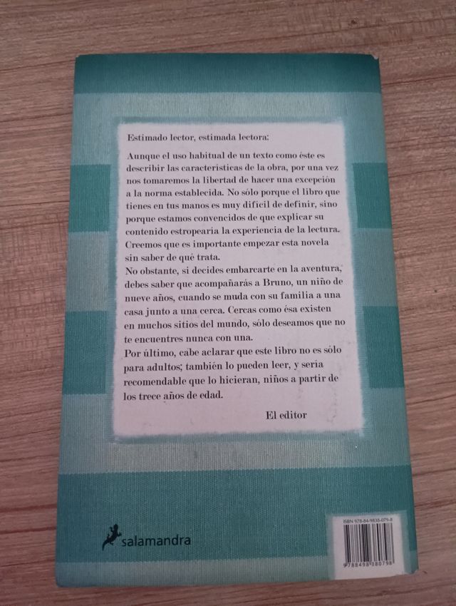 Libro "el niño del pijama de rayas"
