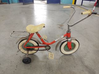 Bici antigua niño