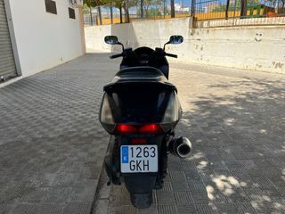 Honda Silver Wing 600.  solo 22 mil kms Azul 12/08
