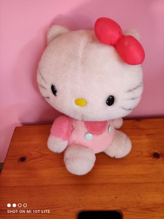 Muñeca peluche Hello Kitty