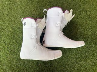 BOTA SNOW / SNOWBOARD MUJER SALOMON T40