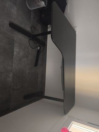 Escritorio Bekant Negro